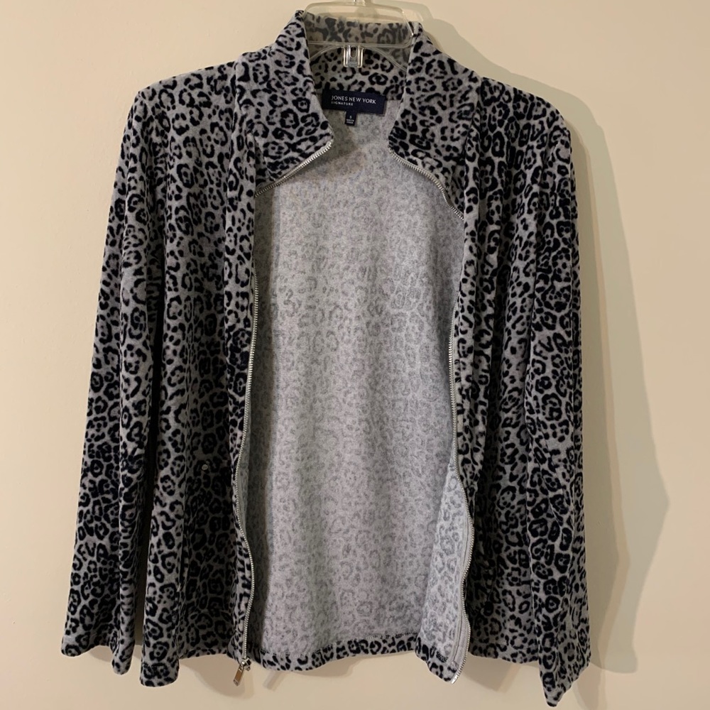 Jones New York Signature Velour Zip Up Jacket - Picture 4 of 12